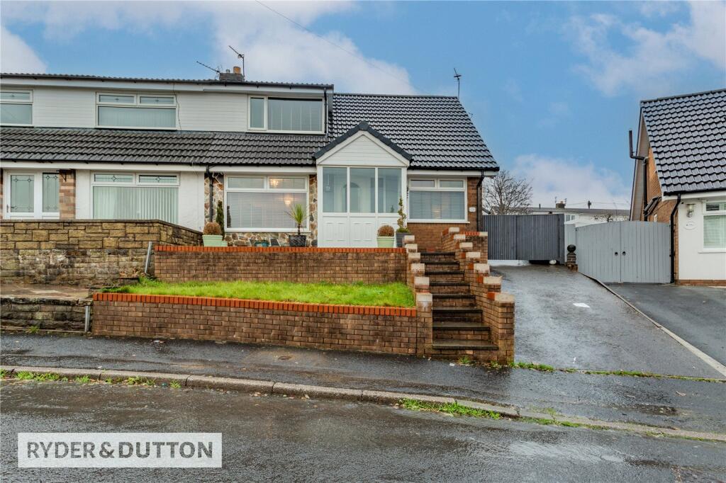 Main image of property: Malvern Close, Royton, Oldham, Greater Manchester, OL2