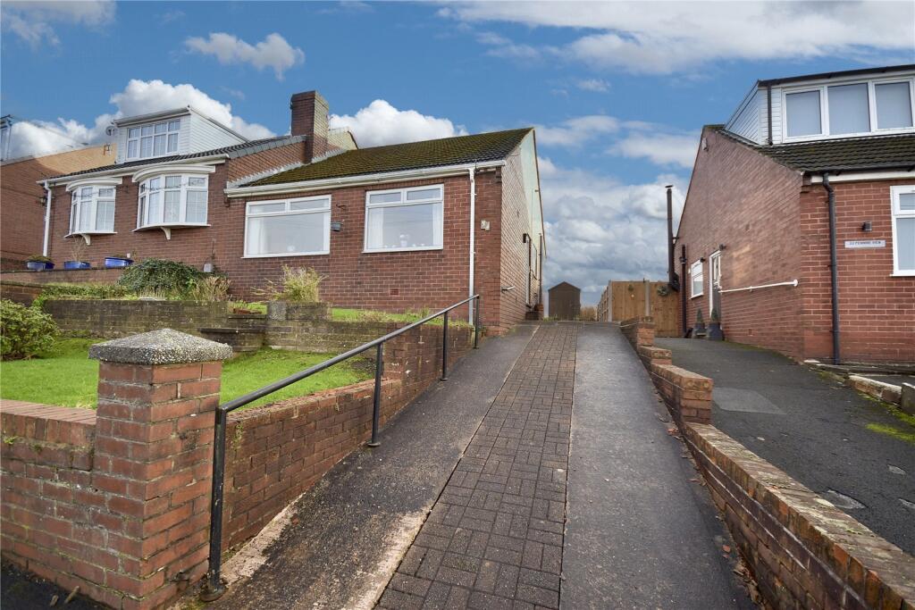 Main image of property: Pennine View, Royton, Oldham, Greater Manchester, OL2