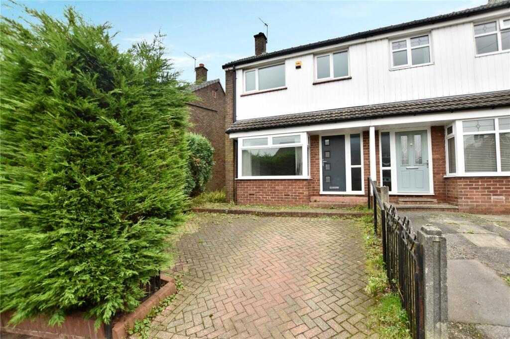 3 bedroom semidetached house for sale in The Link, High Crompton, Shaw