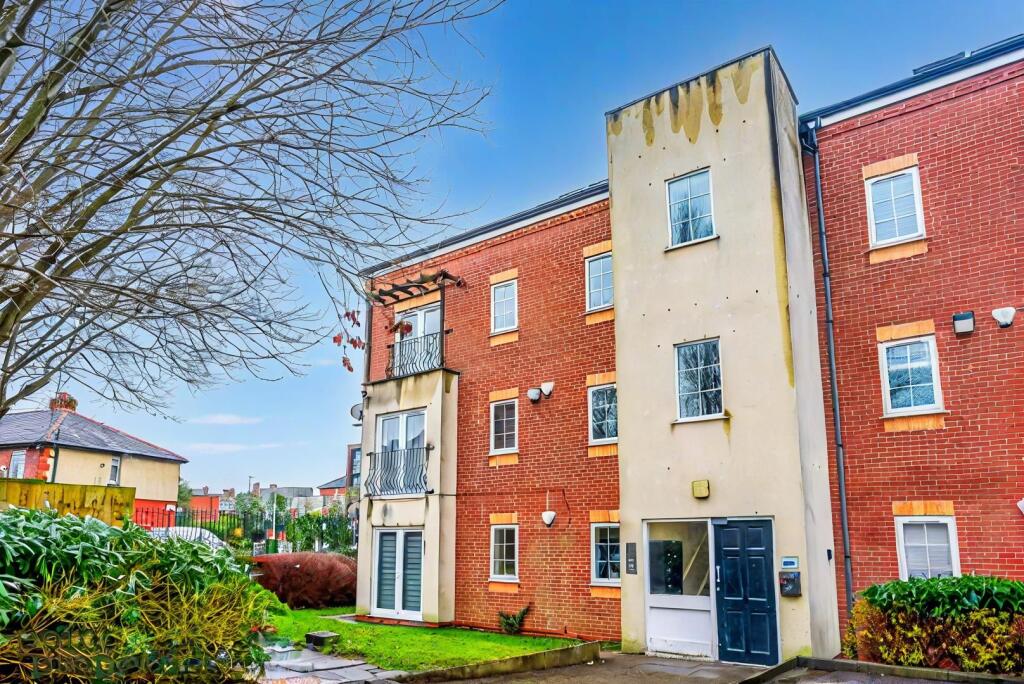Main image of property: 14 Windermere Court
