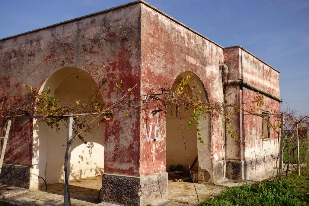 3 bedroom farm house for sale in Apulia, Brindisi, Brindisi, Italy