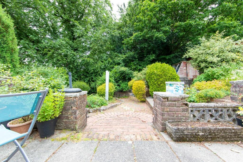Additional property image - Ashgrove, Edwardsville, Treharris