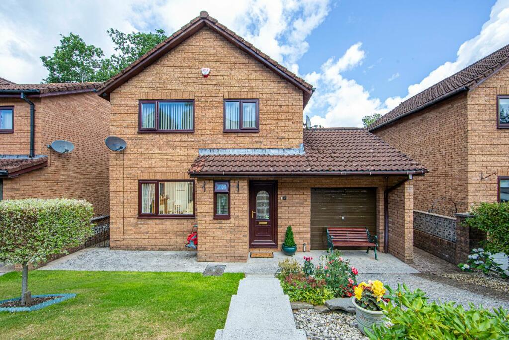 3 bedroom detached house for sale in Heol Nant Caiach, Treharris, CF46