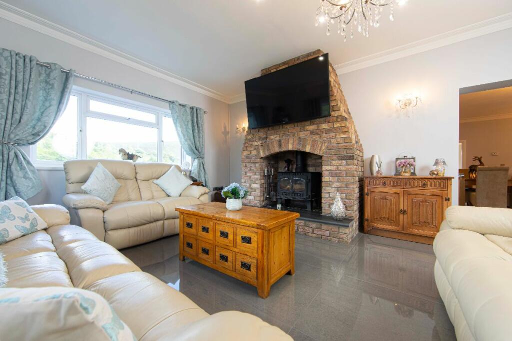 Additional property image - Ty'R-y-Wen Farm, Bedlinog, Treharris