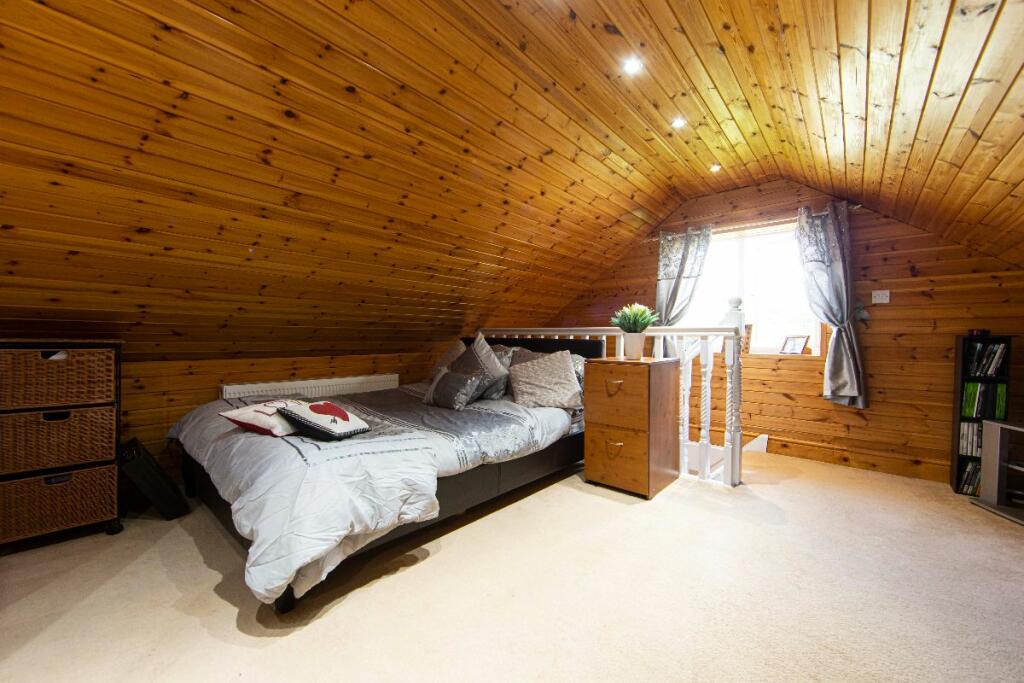 Additional property image - Ty'R-y-Wen Farm, Bedlinog, Treharris