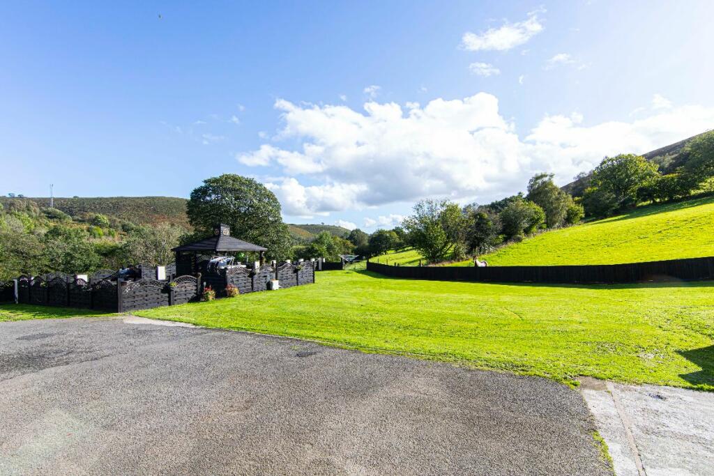 Additional property image - Ty'R-y-Wen Farm, Bedlinog, Treharris