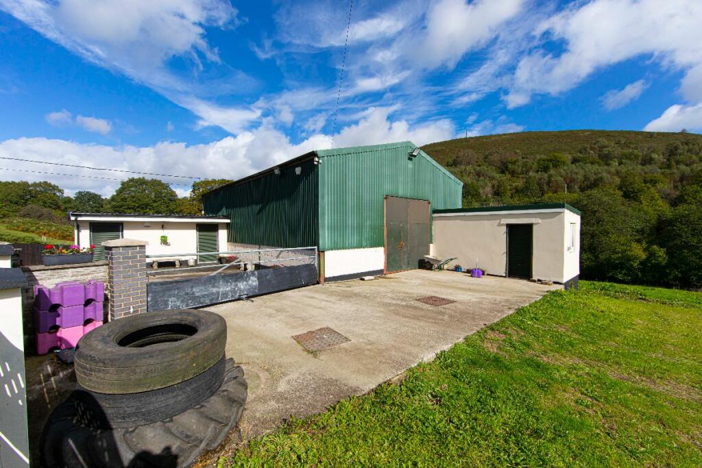 Additional property image - Ty'R-y-Wen Farm, Bedlinog, Treharris