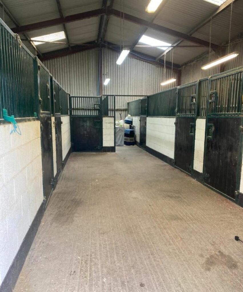 Additional property image - Ty'R-y-Wen Farm, Bedlinog, Treharris
