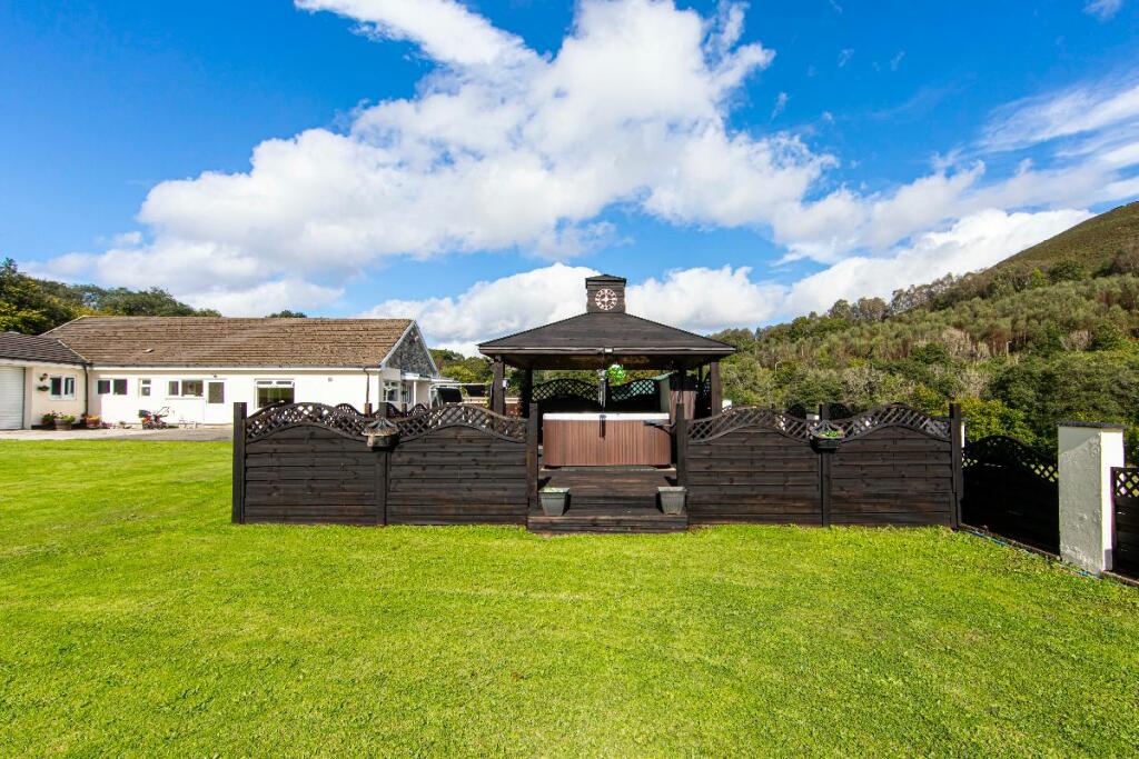 Additional property image - Ty'R-y-Wen Farm, Bedlinog, Treharris