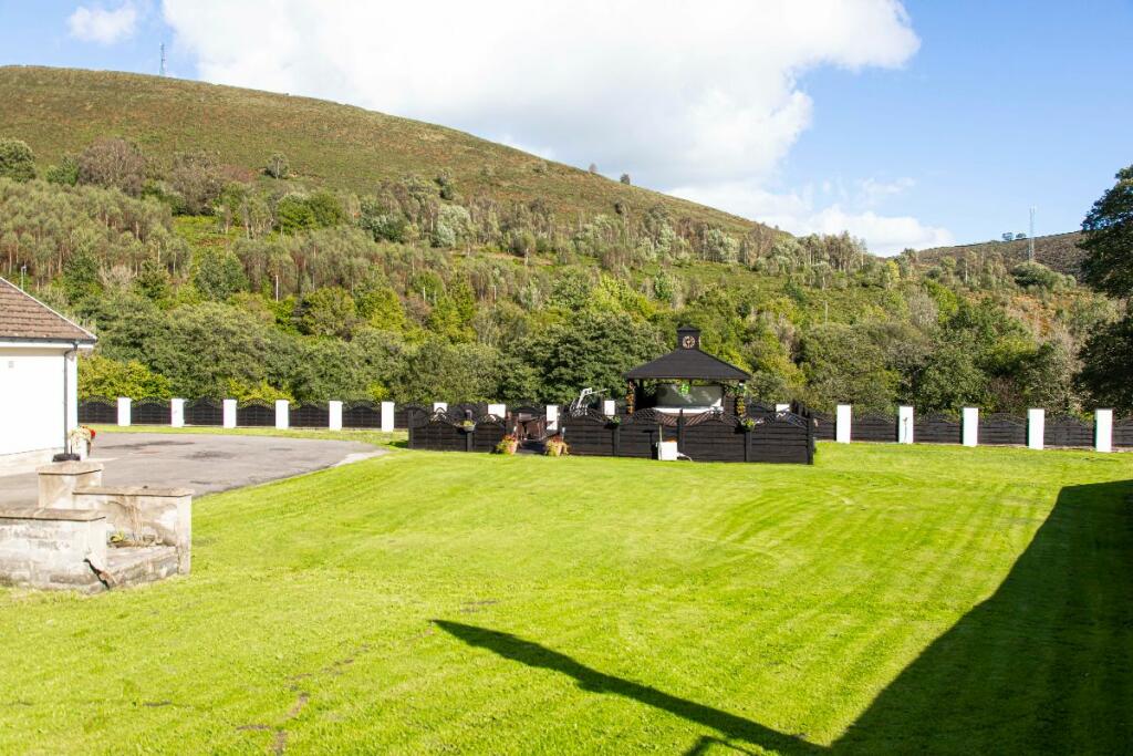 Additional property image - Ty'R-y-Wen Farm, Bedlinog, Treharris