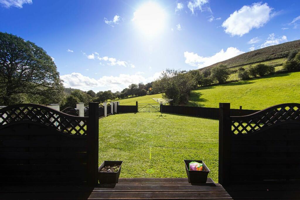 Additional property image - Ty'R-y-Wen Farm, Bedlinog, Treharris