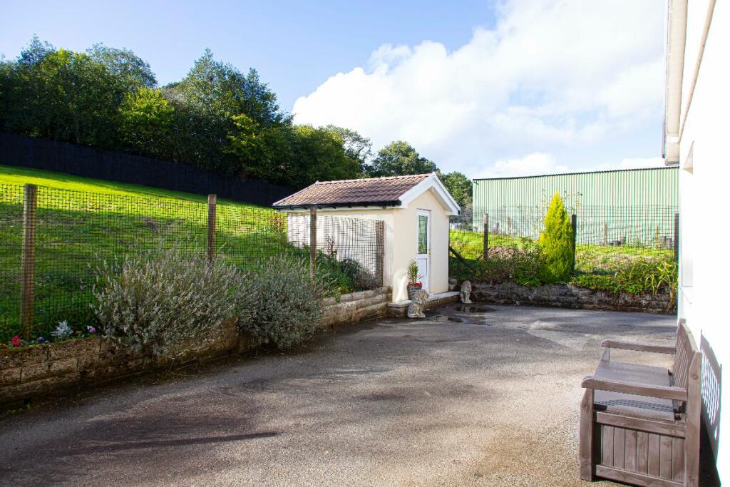 Additional property image - Ty'R-y-Wen Farm, Bedlinog, Treharris