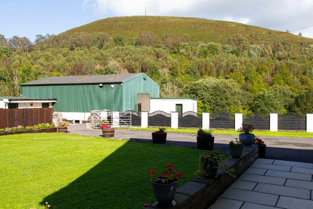 Additional property image - Ty'R-y-Wen Farm, Bedlinog, Treharris