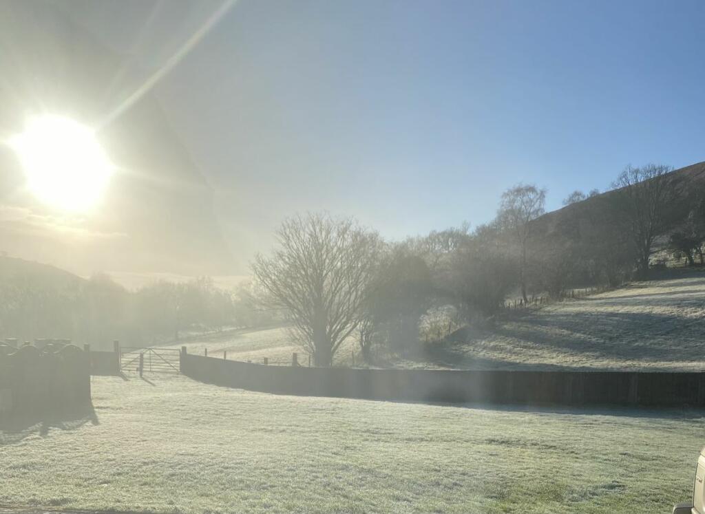 Additional property image - Ty'R-y-Wen Farm, Bedlinog, Treharris