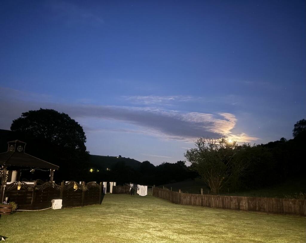 Additional property image - Ty'R-y-Wen Farm, Bedlinog, Treharris