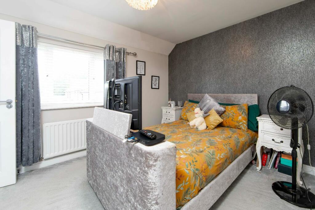 Additional property image - Manor View, Trelewis, Treharris