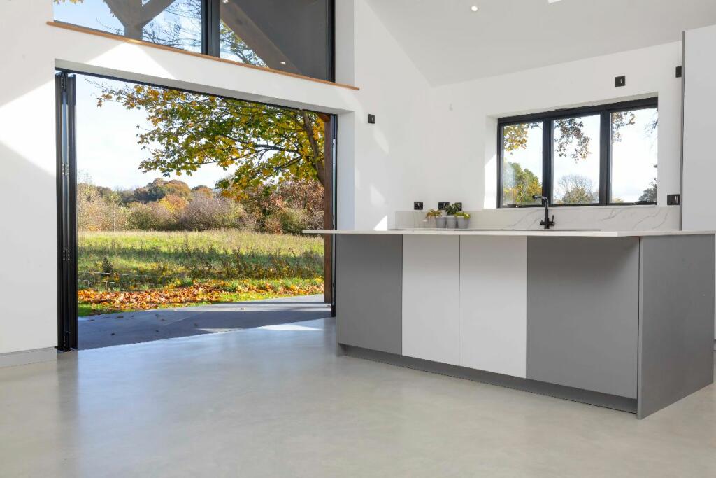 Additional property image - Tirnant, Brooklands, Nelson, Treharris