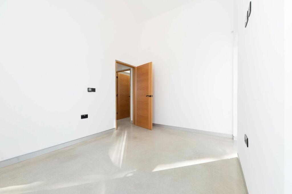 Additional property image - Tirnant, Brooklands, Nelson, Treharris