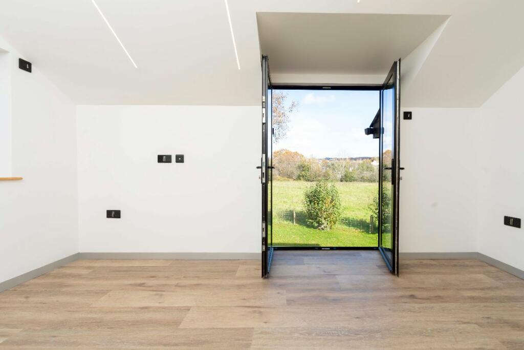 Additional property image - Tirnant, Brooklands, Nelson, Treharris