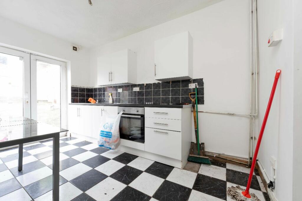 Additional property image - Park Street, Abercynon, Mountain Ash