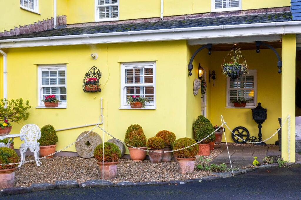 Additional property image - Cwmheldeg Isaf Farm, Cilfynydd, Pontypridd