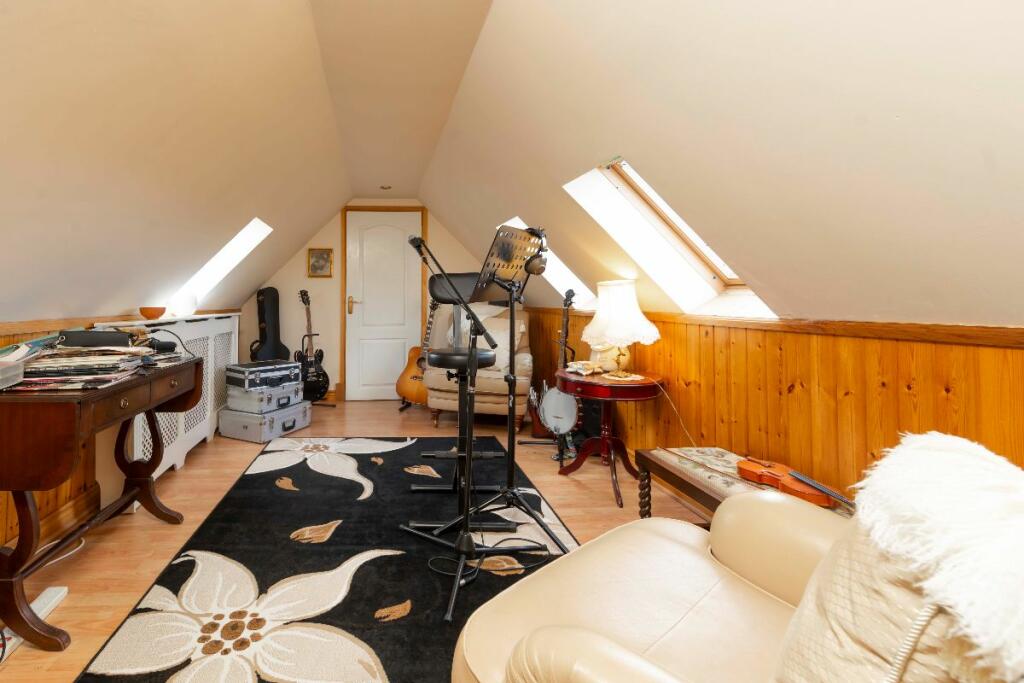 Additional property image - Cwmheldeg Isaf Farm, Cilfynydd, Pontypridd
