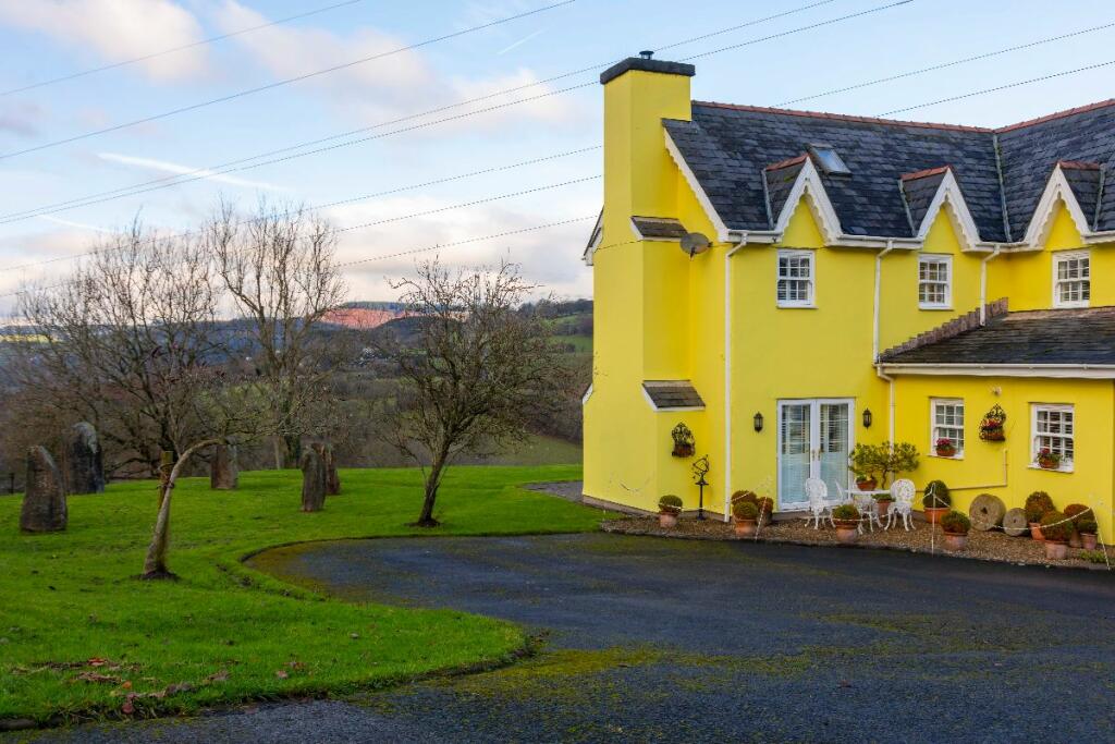 Additional property image - Cwmheldeg Isaf Farm, Cilfynydd, Pontypridd