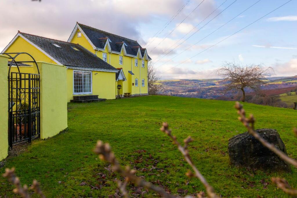 Additional property image - Cwmheldeg Isaf Farm, Cilfynydd, Pontypridd