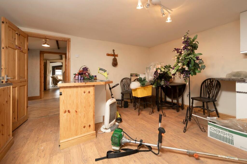 Additional property image - Cwmheldeg Isaf Farm, Cilfynydd, Pontypridd