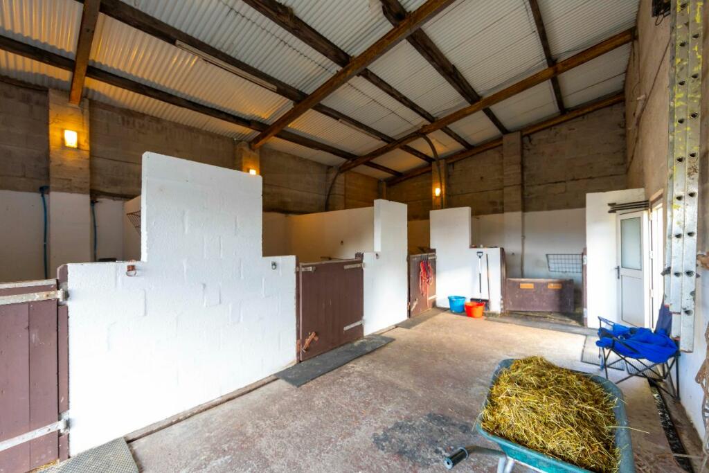 Additional property image - Cwmheldeg Isaf Farm, Cilfynydd, Pontypridd