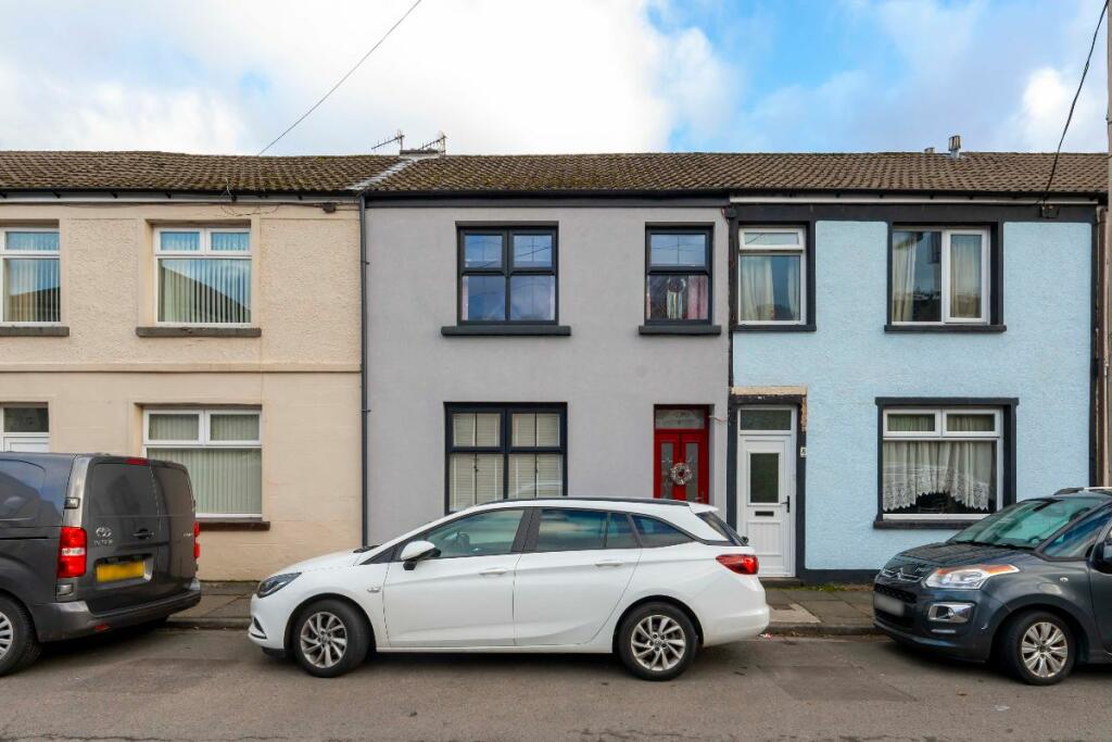 3 bedroom terraced house