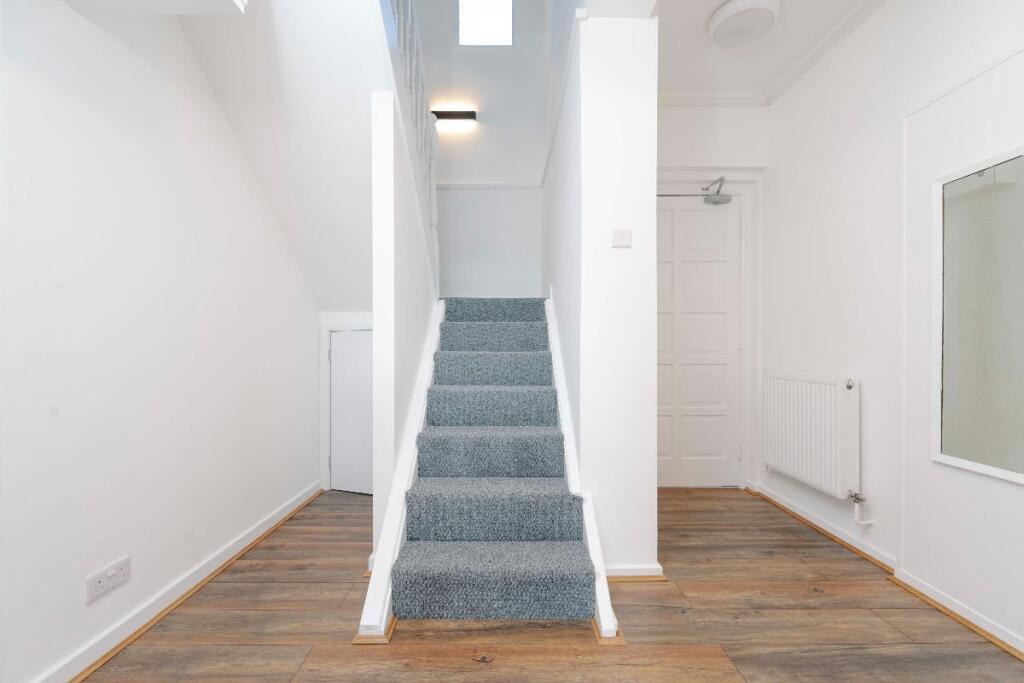 Additional property image - Cropthorne, Efail Shingrig, Trelewis, Treharris