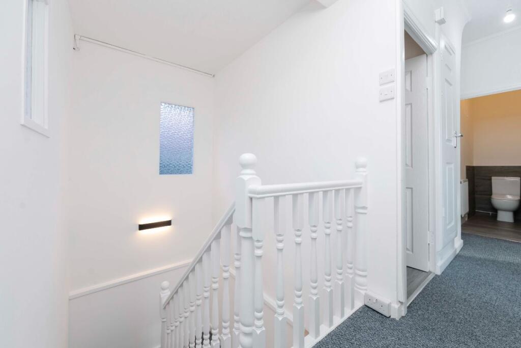 Additional property image - Cropthorne, Efail Shingrig, Trelewis, Treharris