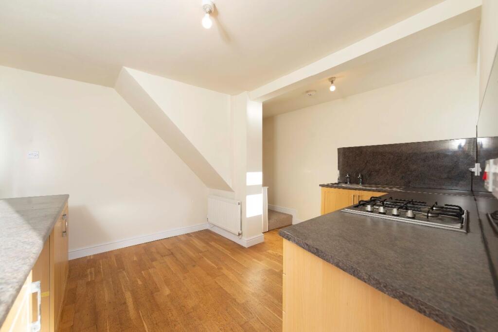 Additional property image - Heol Fawr, Nelson, Treharris