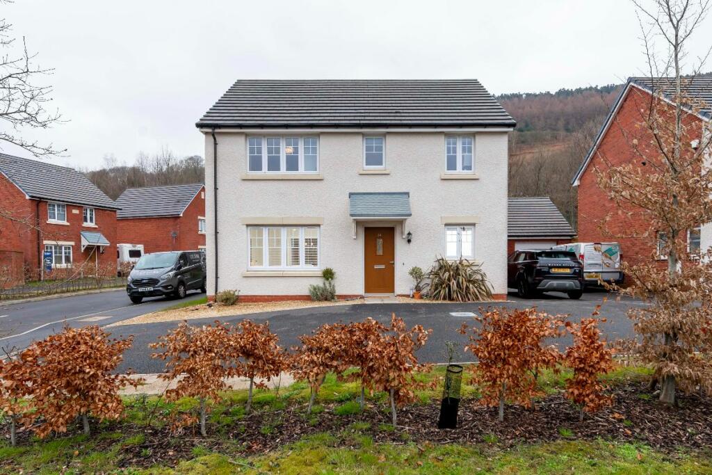 4 bedroom detached house for sale in Heron Walk, Merthyr Vale, Merthyr