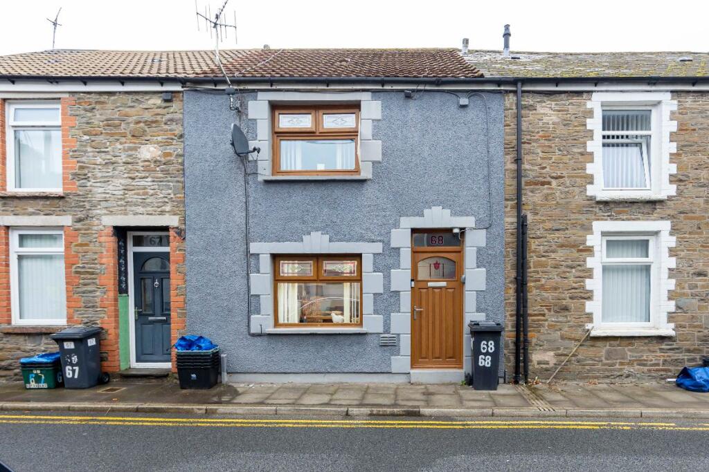 2 bedroom terraced house