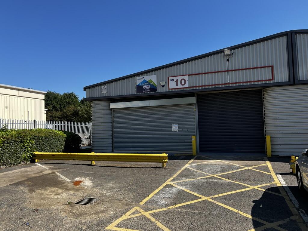 Main image of property: Unit 10 Shaw Lane, Shaw Lane Industrial Estate, Doncaster, DN2 4SQ