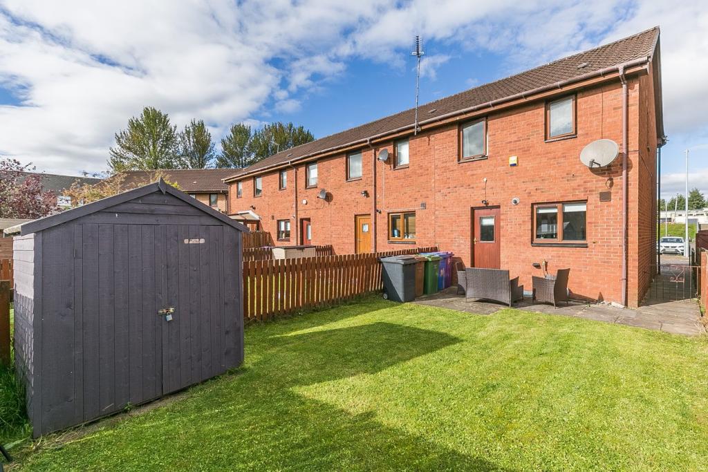 3 bedroom end of terrace house for sale in Harbury Place, Yoker