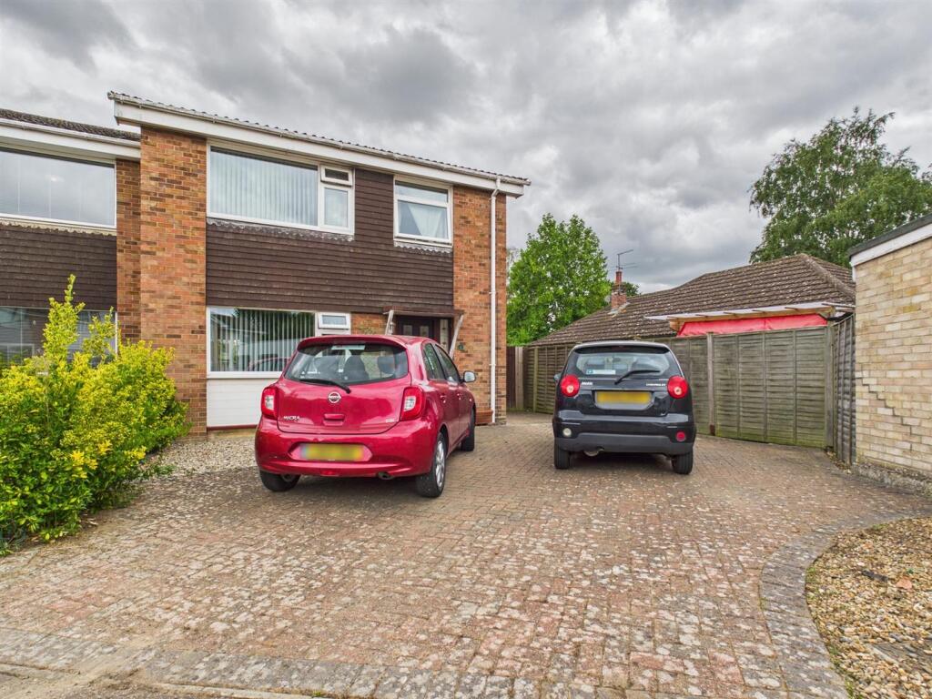 Main image of property: Vale Close, Colchester