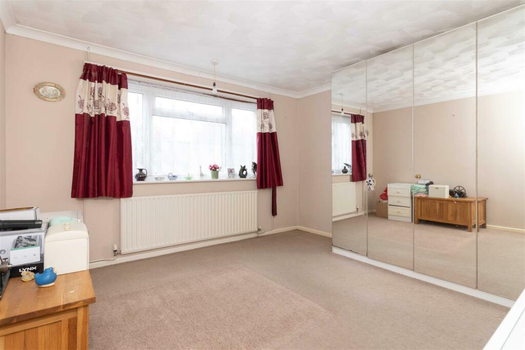 2 bedroom detached bungalow for sale in Thirlmere Crescent, Sompting, Lancing, BN15