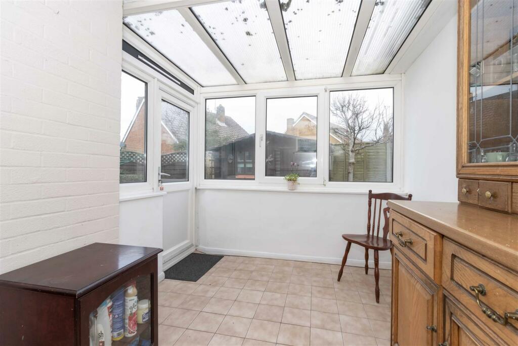 2 bedroom detached bungalow for sale in Thirlmere Crescent, Sompting, Lancing, BN15