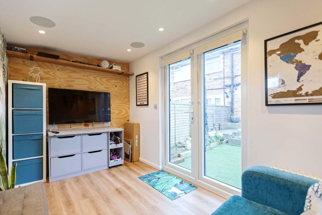 Additional property image - School Road, Upper Beeding, Steyning
