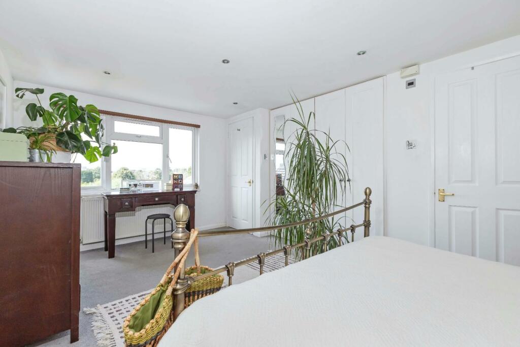 Additional property image - Victoria Road, Shoreham-By-Sea