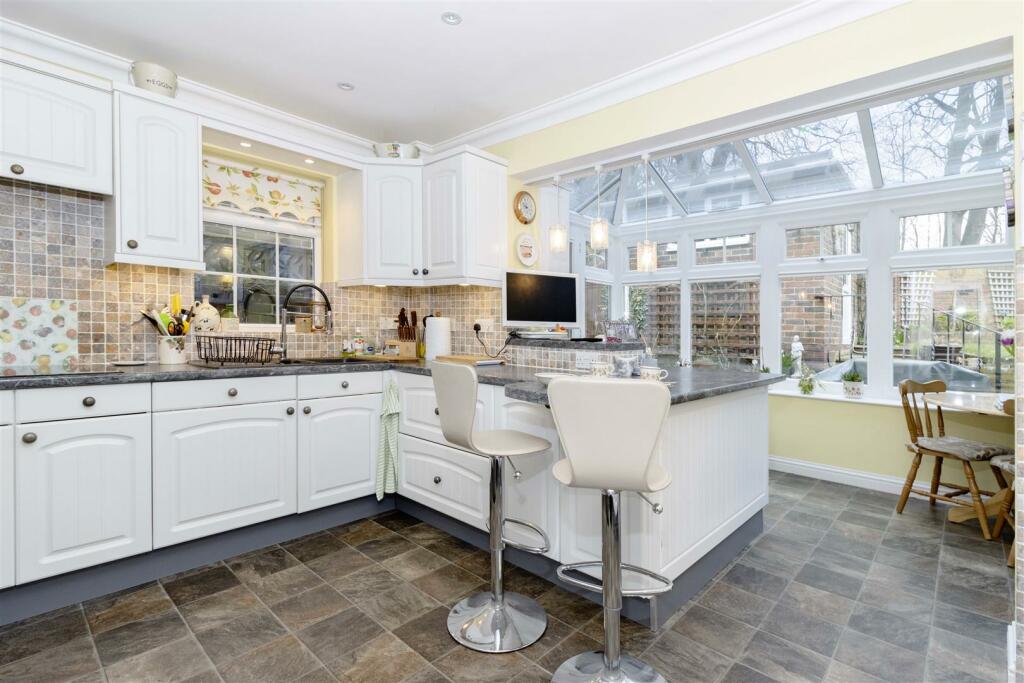 Additional property image - Manor Road, Lancing