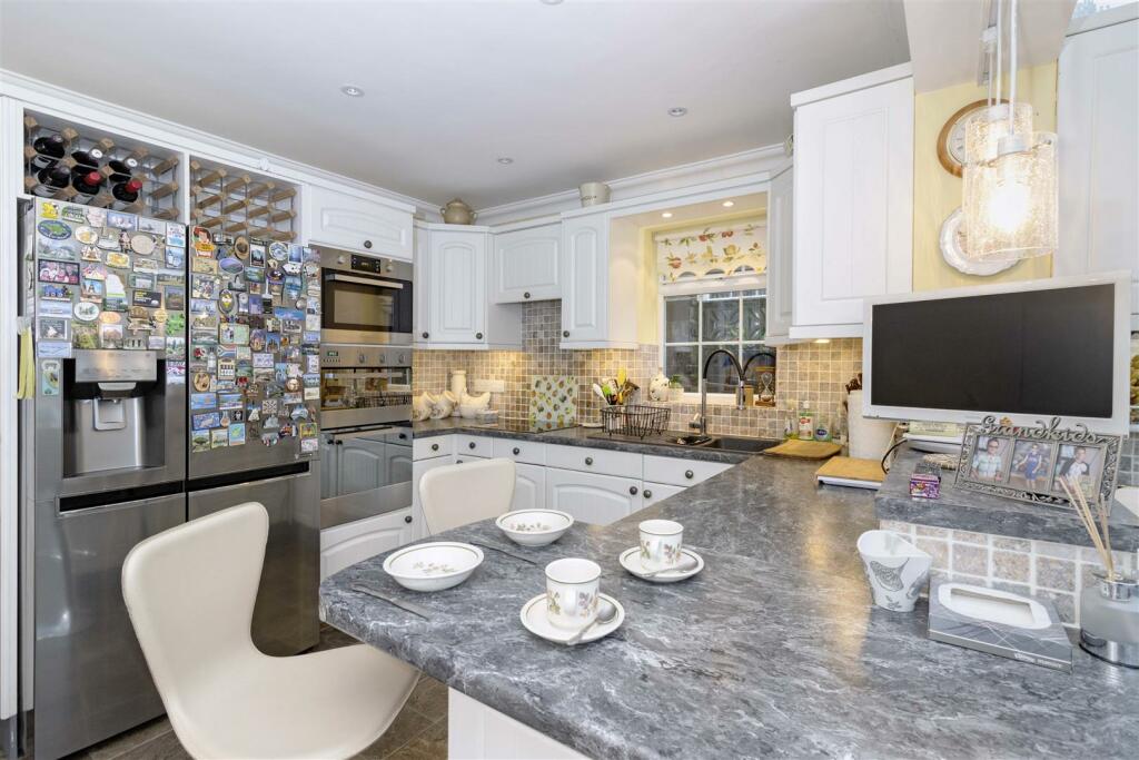 Additional property image - Manor Road, Lancing