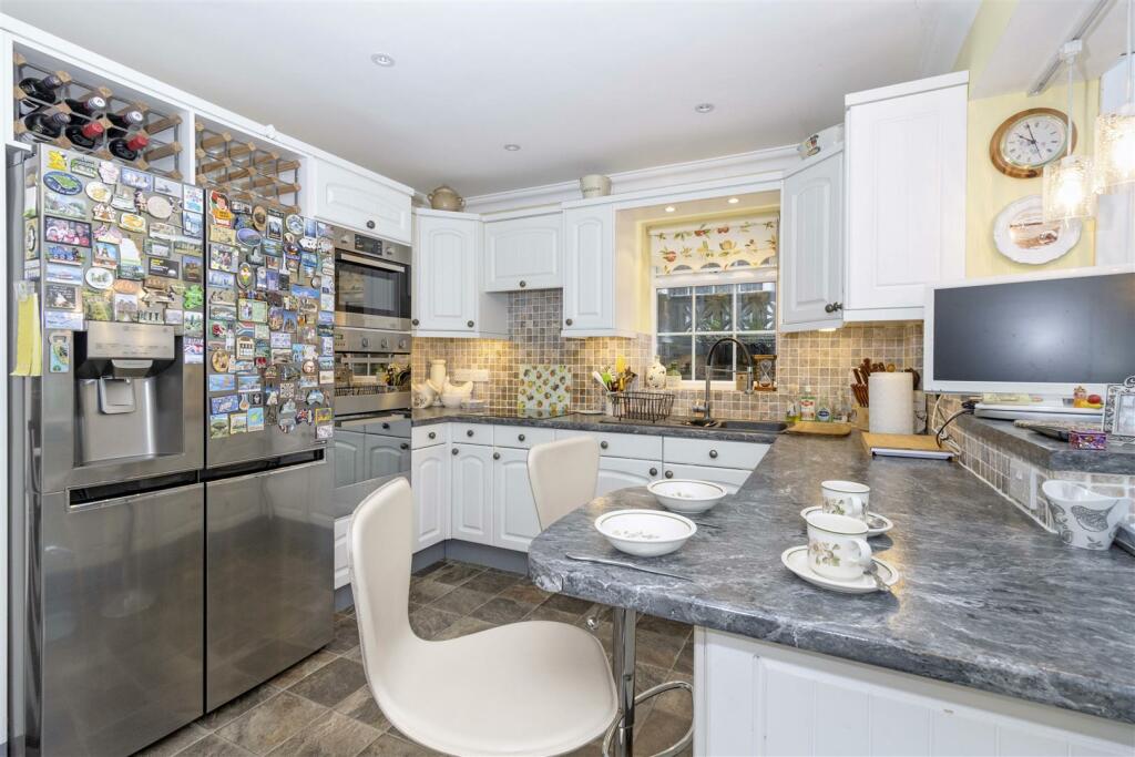 Additional property image - Manor Road, Lancing