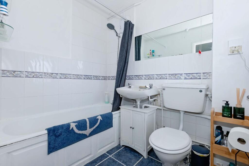 Additional property image - Meadway Court, Southwick, Brighton