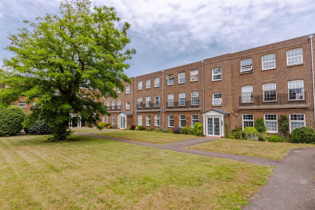 Main image of property: The Green, Southwick