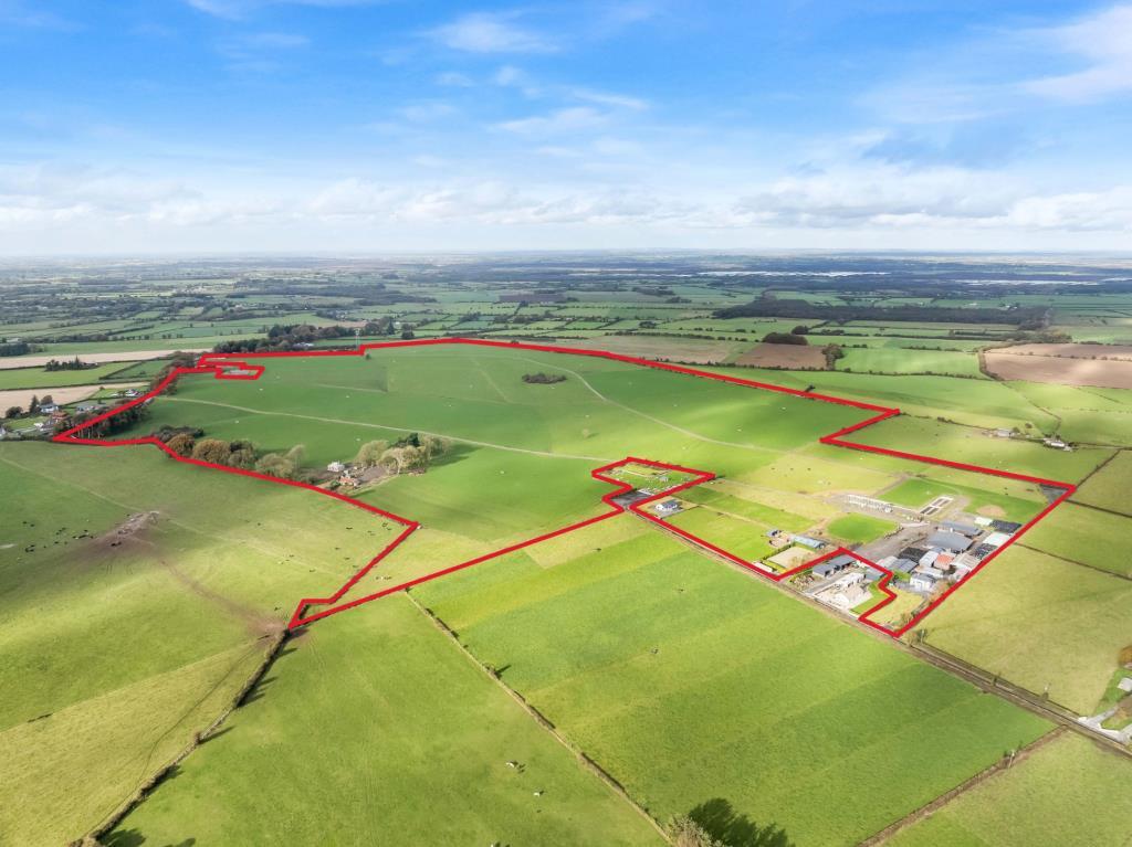Main image of property: Eyrecourt Demesne (The Entire), On Approx. 56.27 Hec (138.99 Acres), Eyrecourt, County Galway, H53HC85