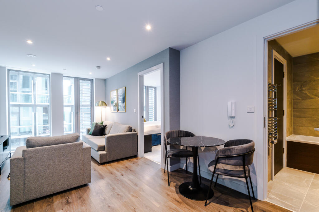 Main image of property: Flat 304 Greengate, Salford, M3